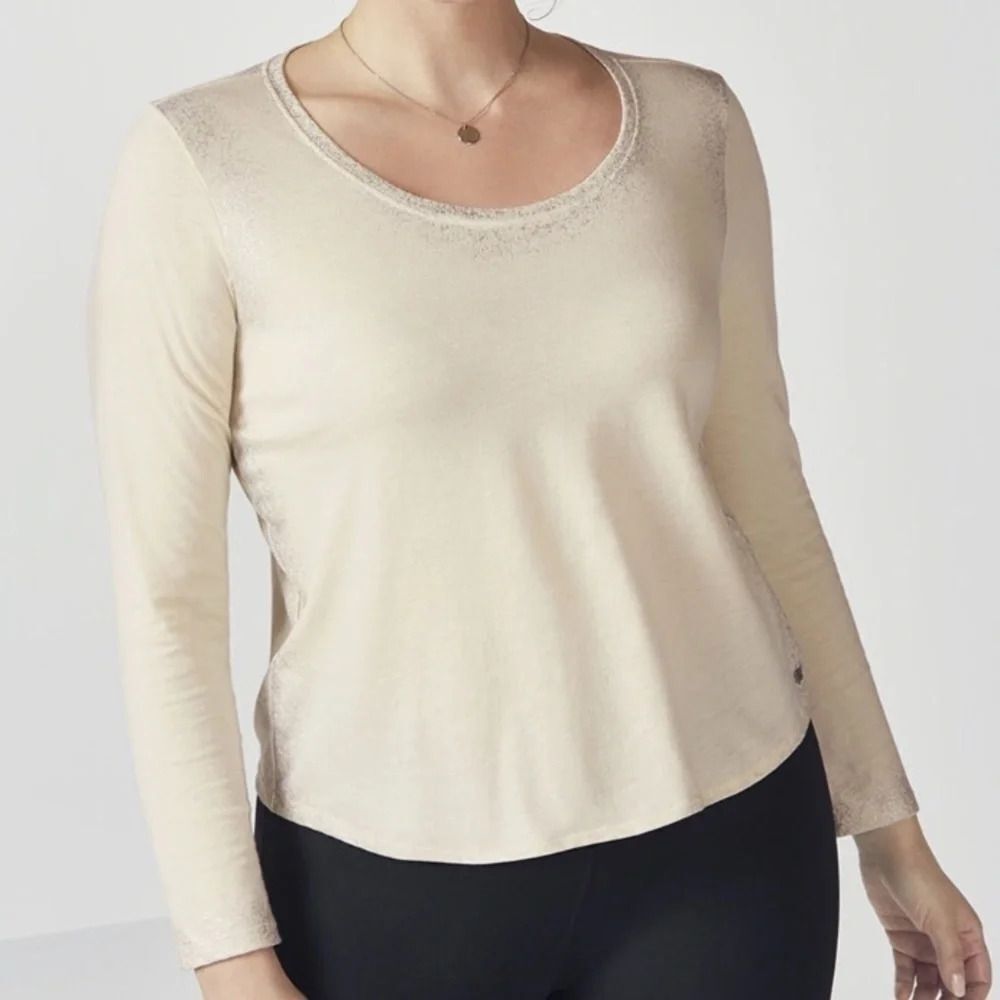 NWT Fabletics Laurel Long Sleeve Foil Print Top Small